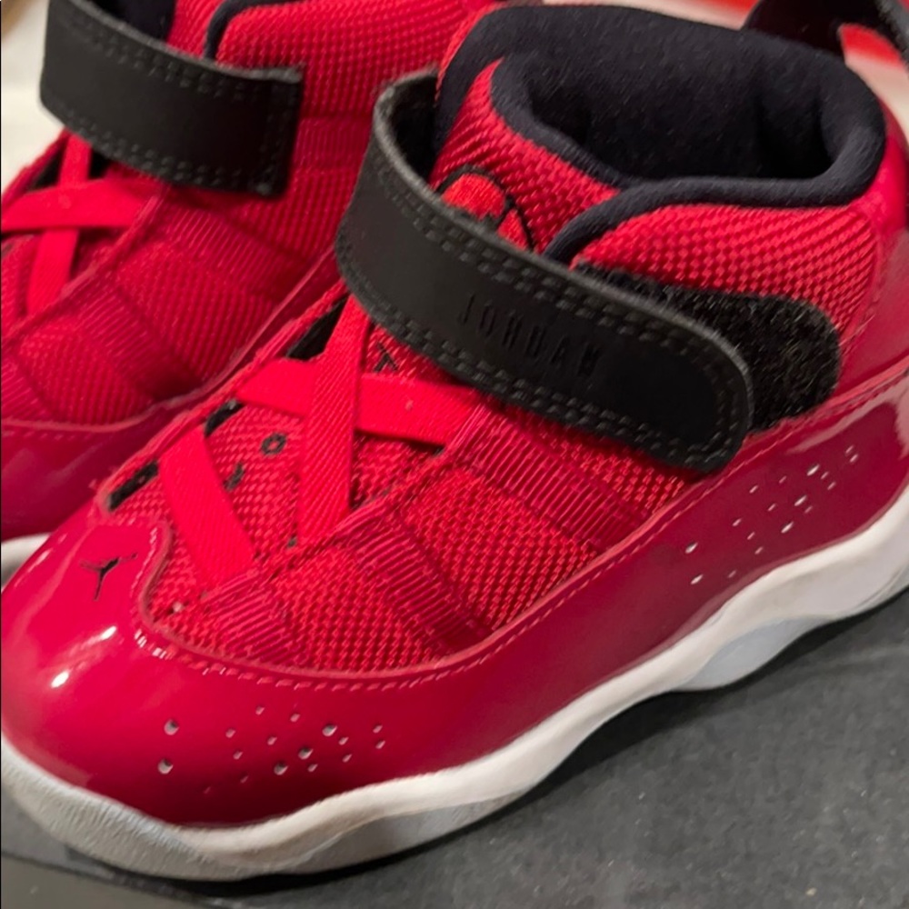 Red Jordan 6 Rings (TD) - Picture 2 of 5